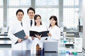 メッキの薬液分析／技人国の求人