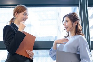英語での営業事務／技人国の求人