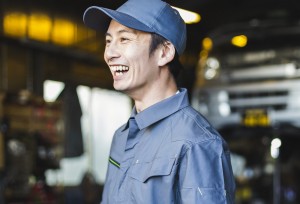 自動車の整備と接客通訳