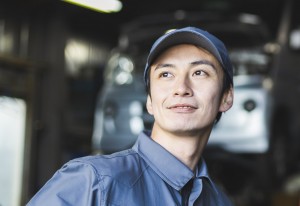 自動車の整備と接客通訳