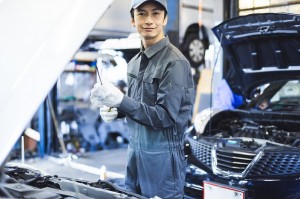 自動車の整備士