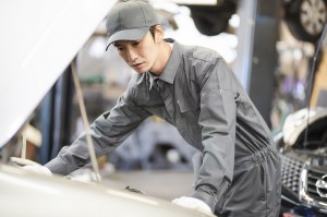 自動車の整備士