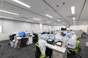 セブン-イレブン向け食品工場での総務スタッフ（千曲工場）