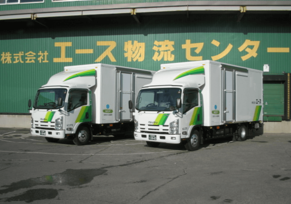 トラック2台