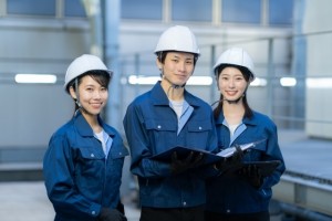 半導体製造装置オペレーター　3勤3休