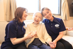 夕方17:30～19:30の2時間のみ/介護施設のサポーター