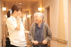 1日4時間～OK/サ高住看護スタッフ/事業所内託児所あり