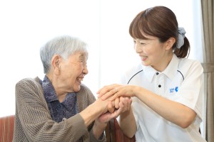 年間休日115日の介護スタッフ/託児所あり