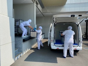 給食センターからの学校給食配送業務_熊川