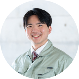 笑顔の男性