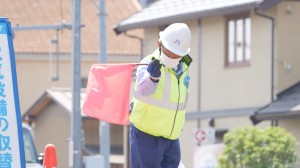 ★交通誘導警備員★　土日祝休み／正社員／日払い可