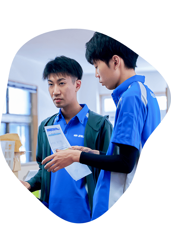 近物レックスで働く様子