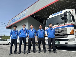 【正社員】２ｔトラックドライバー【普通免許でＯＫ】