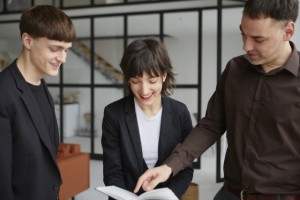 旅行事務｜国際イベント事務・ロジ室対応｜秋葉原｜短期派遣