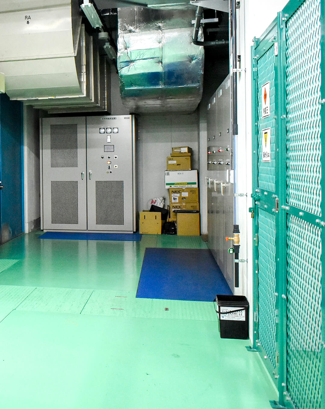 変電設備のある部屋