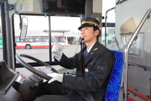 【健康経営優良法人】宮城に根差して働くバス運転士