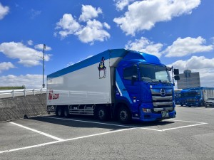 大型ドライバー／食品配送／手当充実／入社特典／月給38万～45万