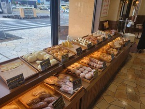 パン販売/9時~15時の間/土日祝限定スタッフ/週1日～OK