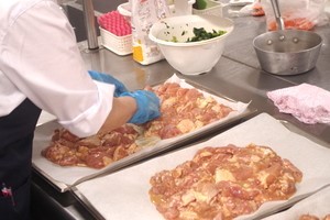 キッチンアシスタント（福祉施設）/5時~17時の間