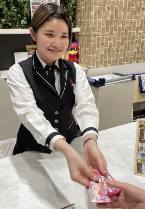 ★入社祝金5万円★パチンコ店スタッフ/週3～OK/未経験OK