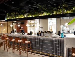 シェアオフィス内Cafe　ホールスタッフ_01