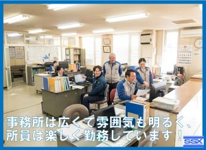 【4ｔ中型トラックドライバー】資格取得支援もあり！_7122