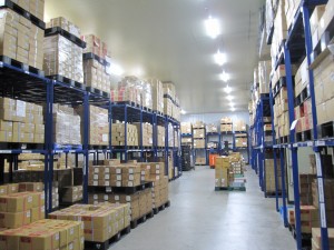 商品の仕分け作業スタッフ