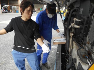 大型トラックでの福山・尾道配送スタッフ