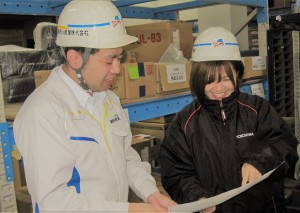 商品の仕分けなどの倉庫内作業