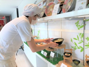 給食管理栄養士／固定勤務で両立可