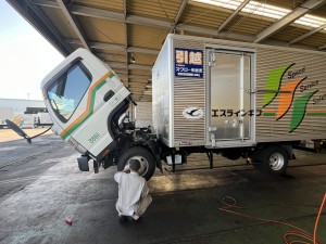 自社トラックの整備・点検・メンテナンス