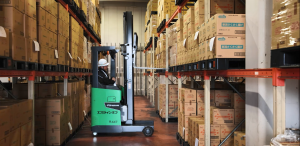 物流会社の構内作業員