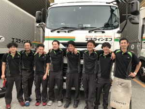 B to B　企業間輸送の集配ドライバー