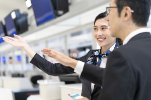羽田空港X線検査エリア周辺での搭乗客誘導と確認業務
