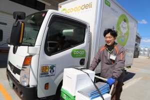 生協（コープ）商品の配達ドライバー