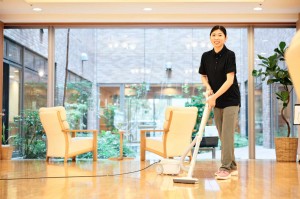 清掃員／20代30代40代活躍／研修制度充実／経験不問