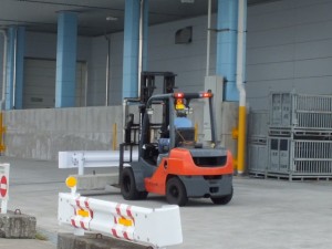 土日祝休み！フォークリフトの作業員！