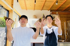 道の駅でレジや接客スタッフ